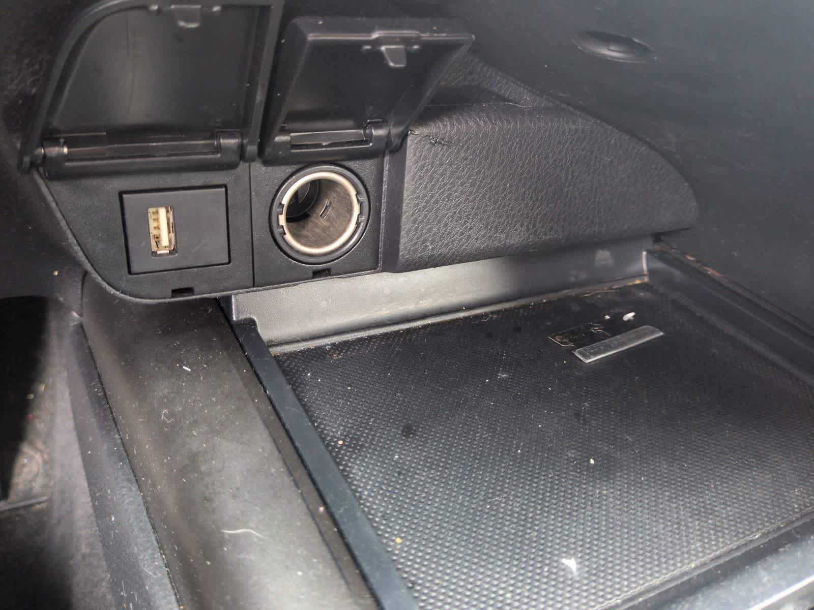 Thumbnail: 2022 Toyota Camry - 30