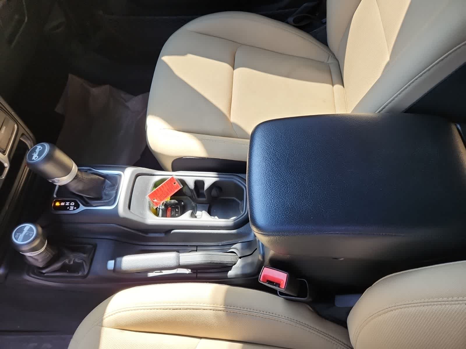 Thumbnail: 2020 Jeep Wrangler - 11