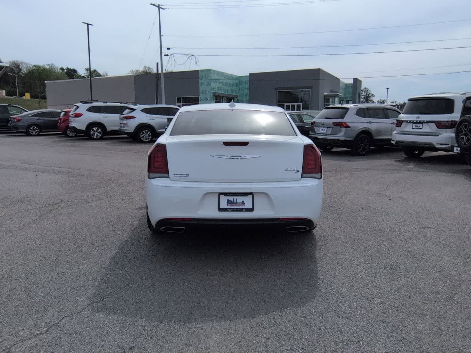Thumbnail: 2019 Chrysler 300 - 7