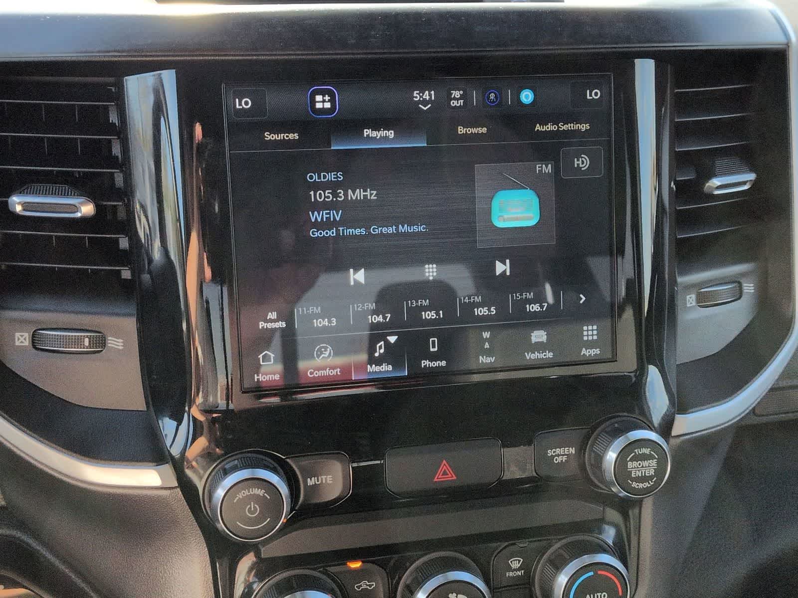 Thumbnail: 2022 RAM 1500 - 29