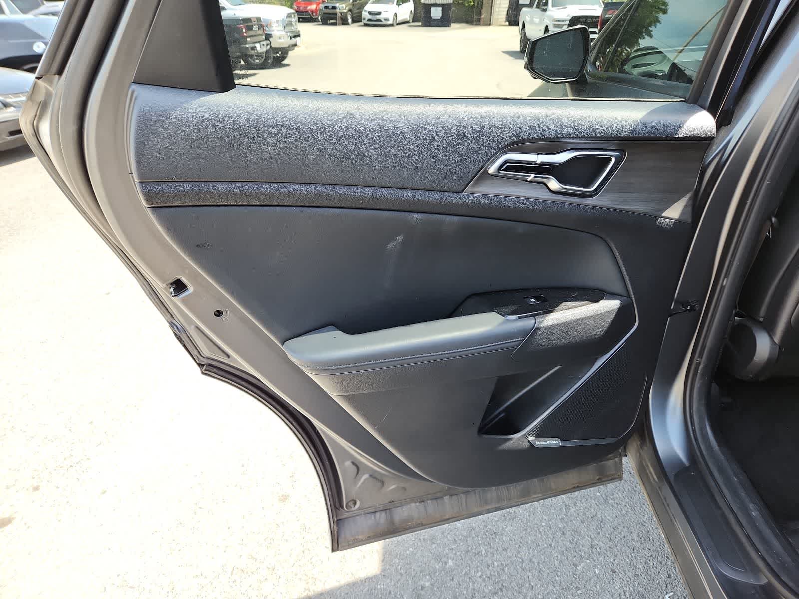 Thumbnail: 2023 Kia Sportage - 28