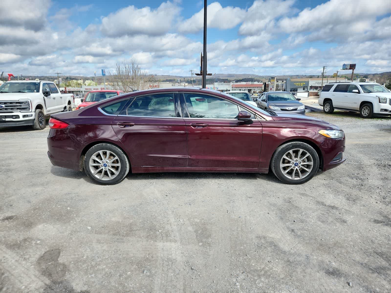 Thumbnail: 2017 Ford Fusion - 6