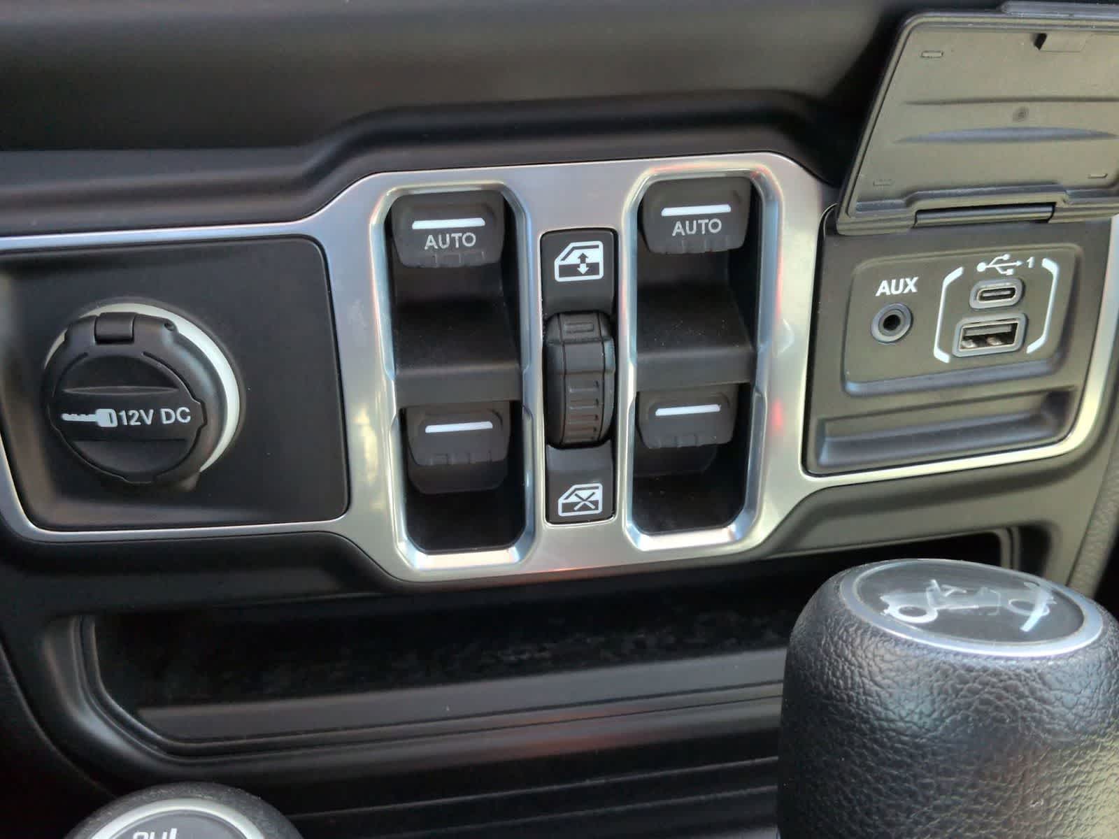 Thumbnail: 2018 Jeep Wrangler - 29