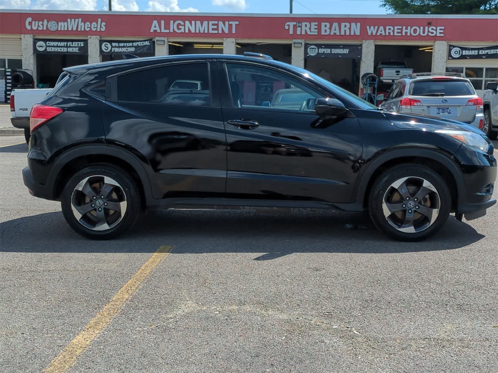 Thumbnail: 2018 Honda HR-V - 9
