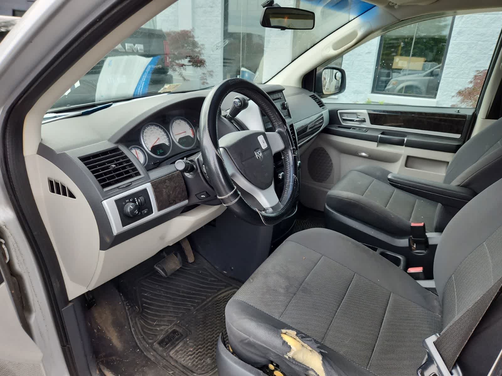 Thumbnail: 2009 Dodge Grand Caravan - 13
