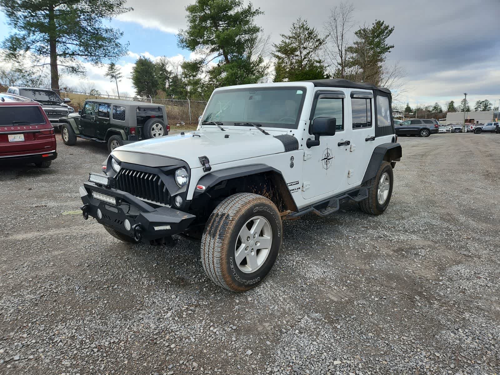 Thumbnail: 2016 Jeep Wrangler - 2