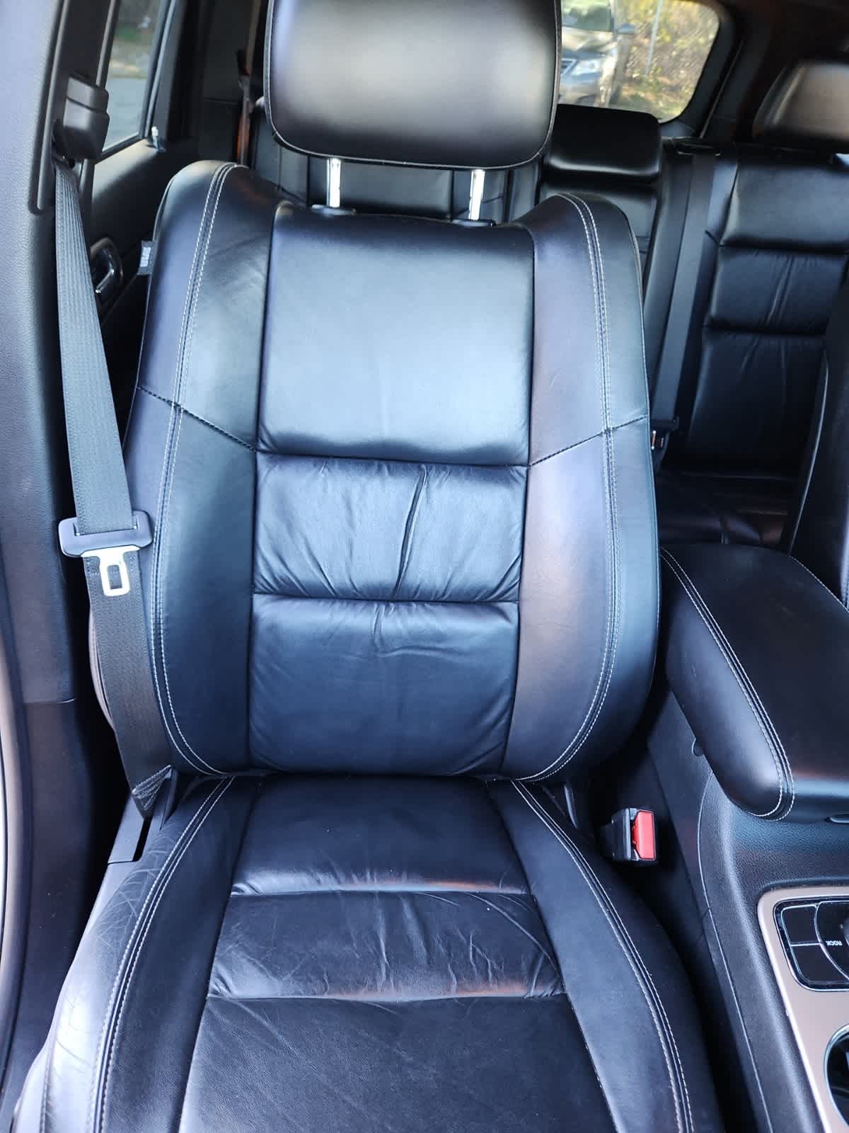 Thumbnail: 2016 Jeep Grand Cherokee - 18