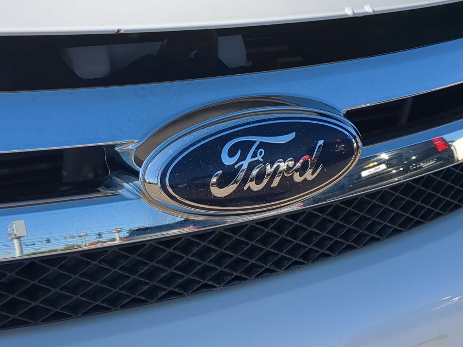 Thumbnail: 2008 Ford Focus - 12