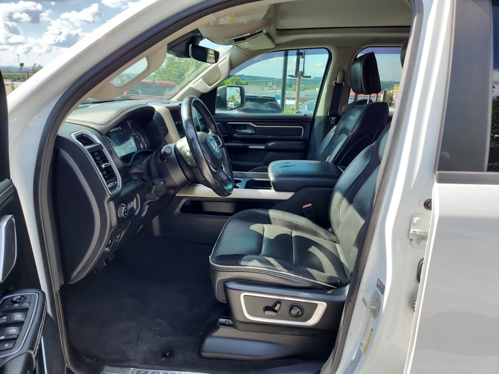 Thumbnail: 2022 RAM 1500 - 15