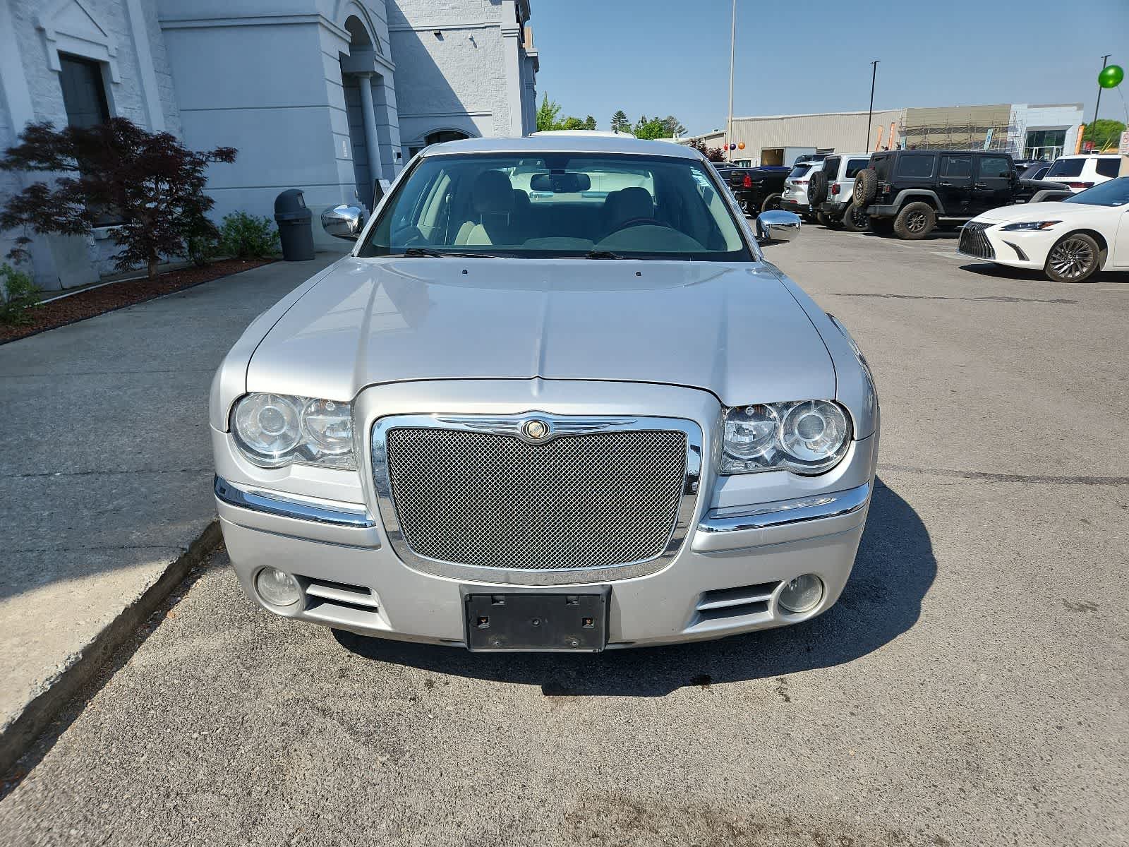 Thumbnail: 2006 Chrysler 300 - 8
