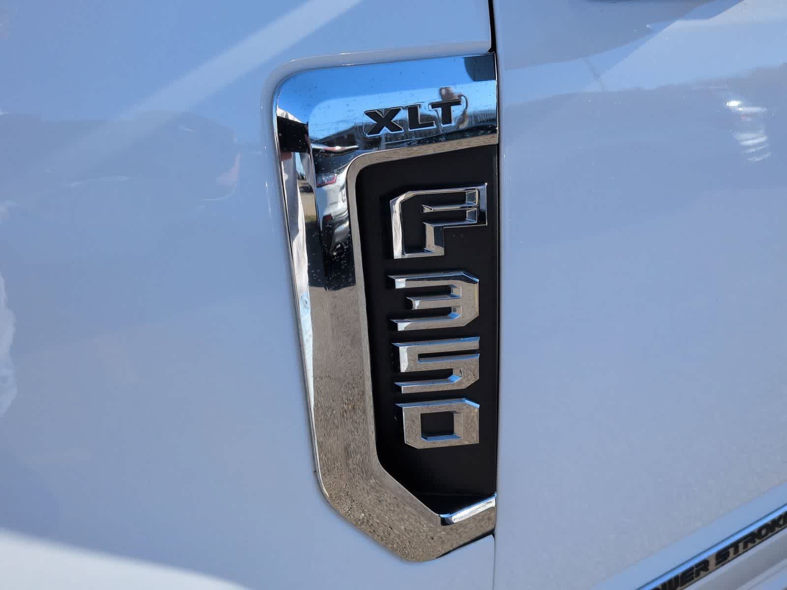 Thumbnail: 2022 Ford Econoline - 12