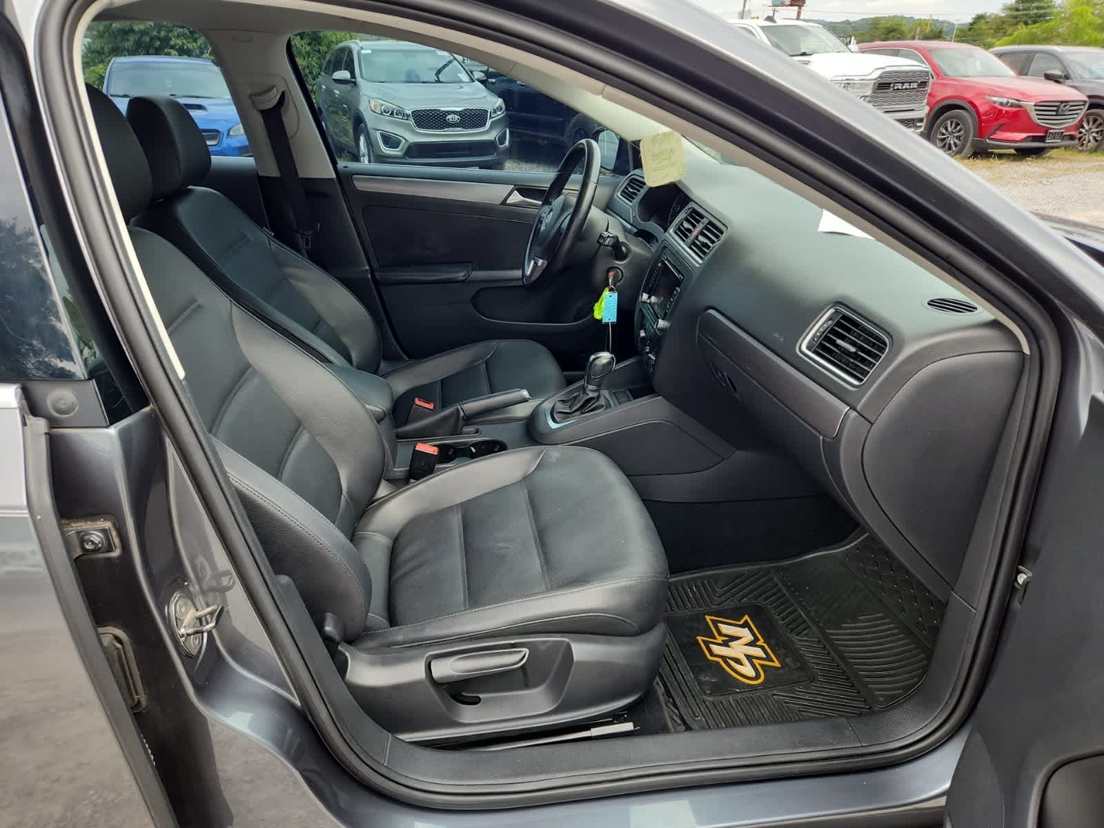 Thumbnail: 2013 Volkswagen Jetta - 21