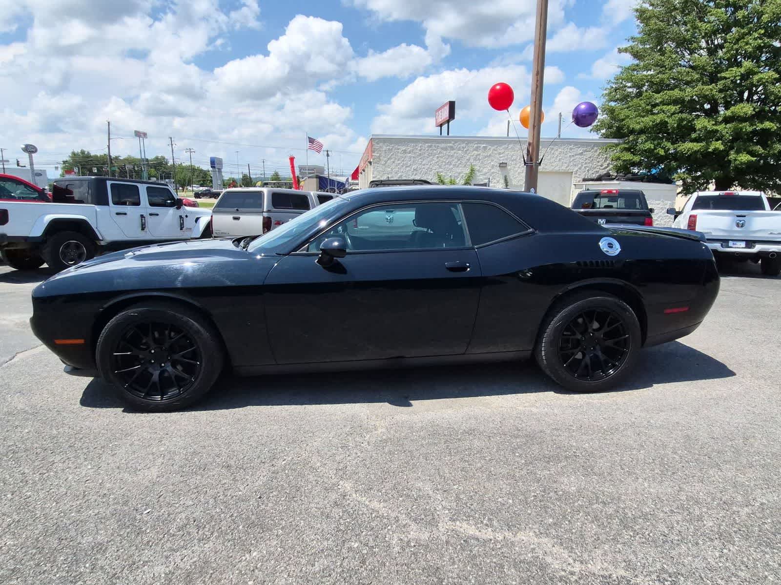 Thumbnail: 2019 Dodge Challenger - 3