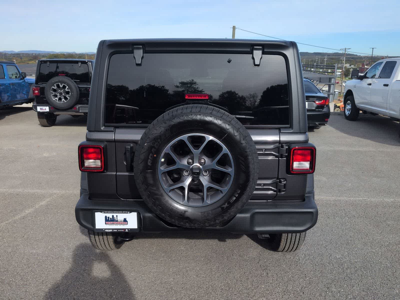 Thumbnail: 2026 Jeep Wrangler - 7