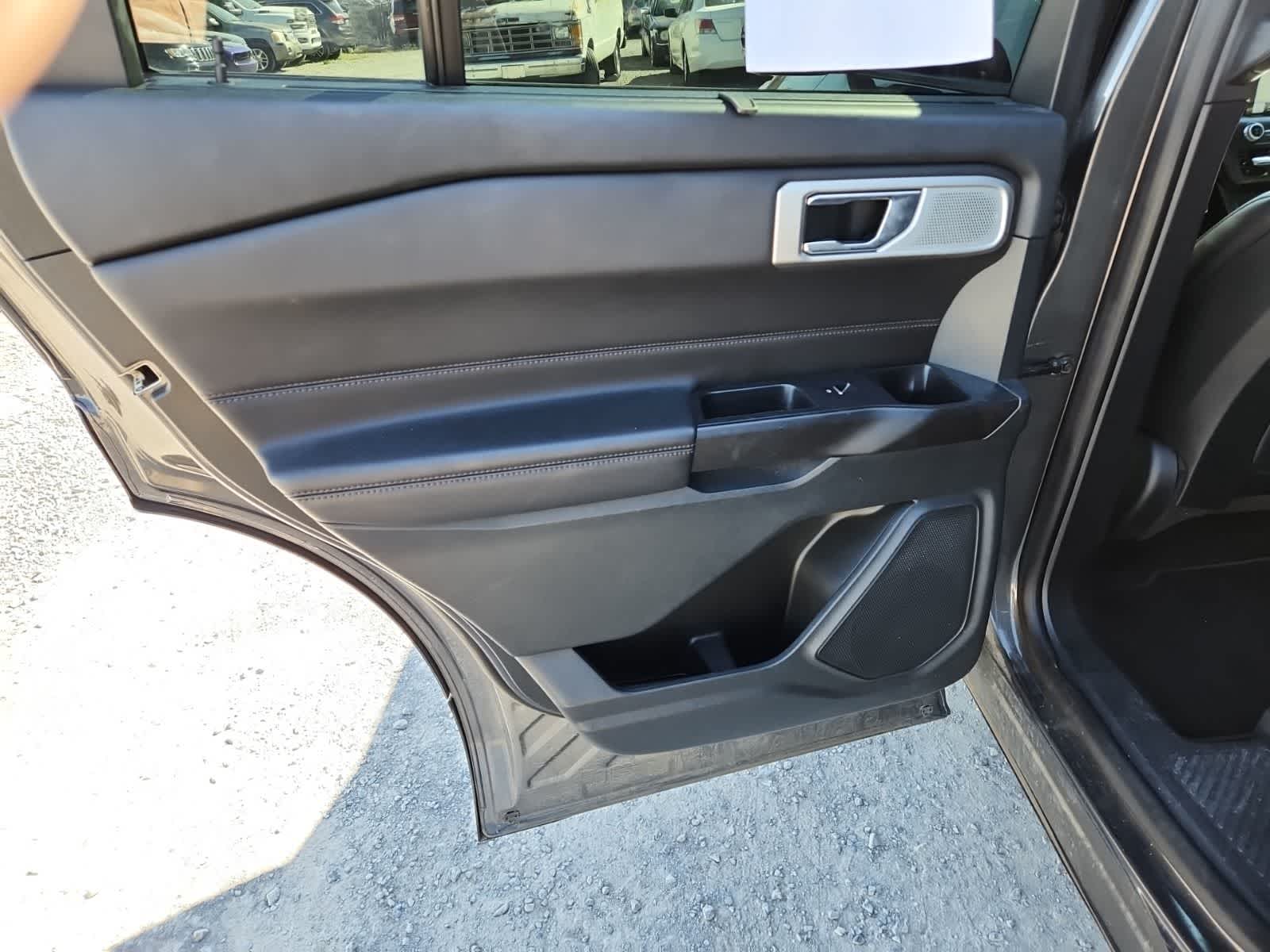 Thumbnail: 2020 Ford Explorer - 26