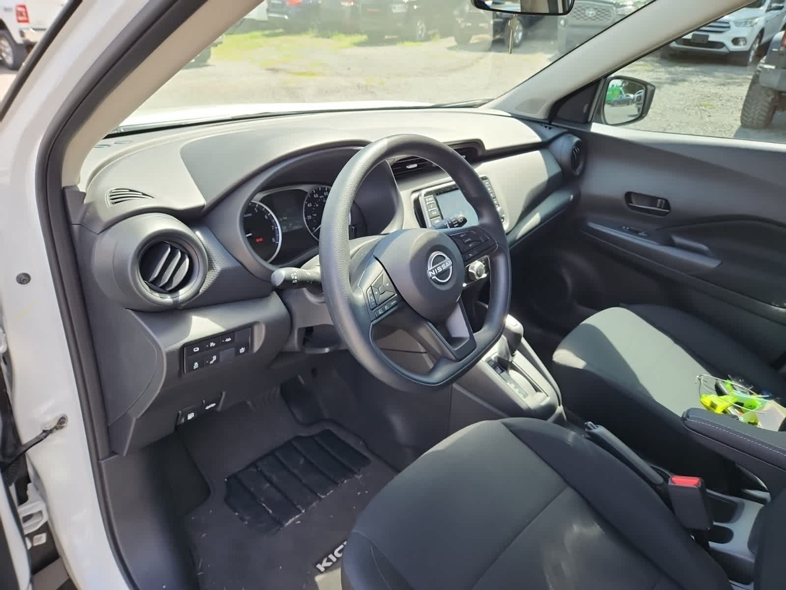 Thumbnail: 2025 Nissan Kicks - 13