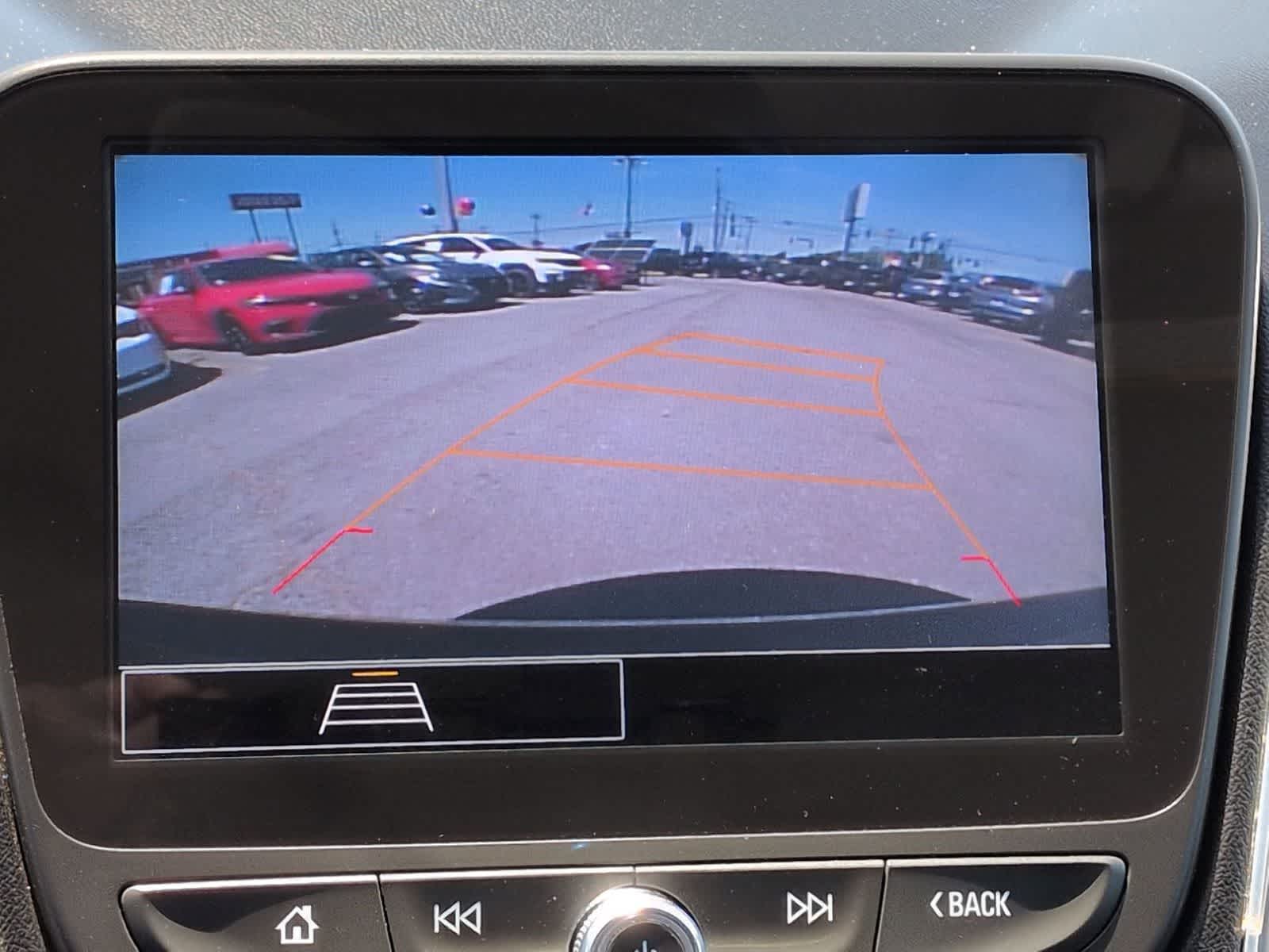 Thumbnail: 2021 Chevrolet Malibu - 25