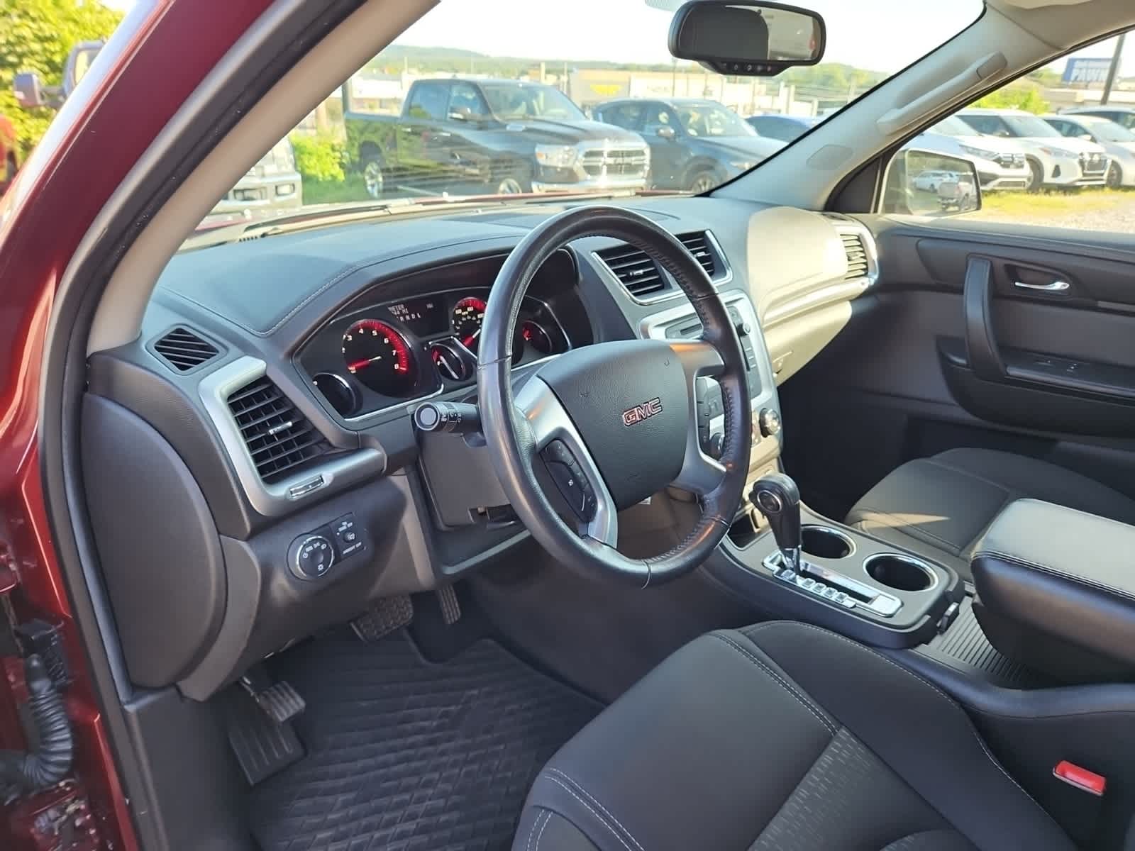 Thumbnail: 2015 GMC Acadia - 13