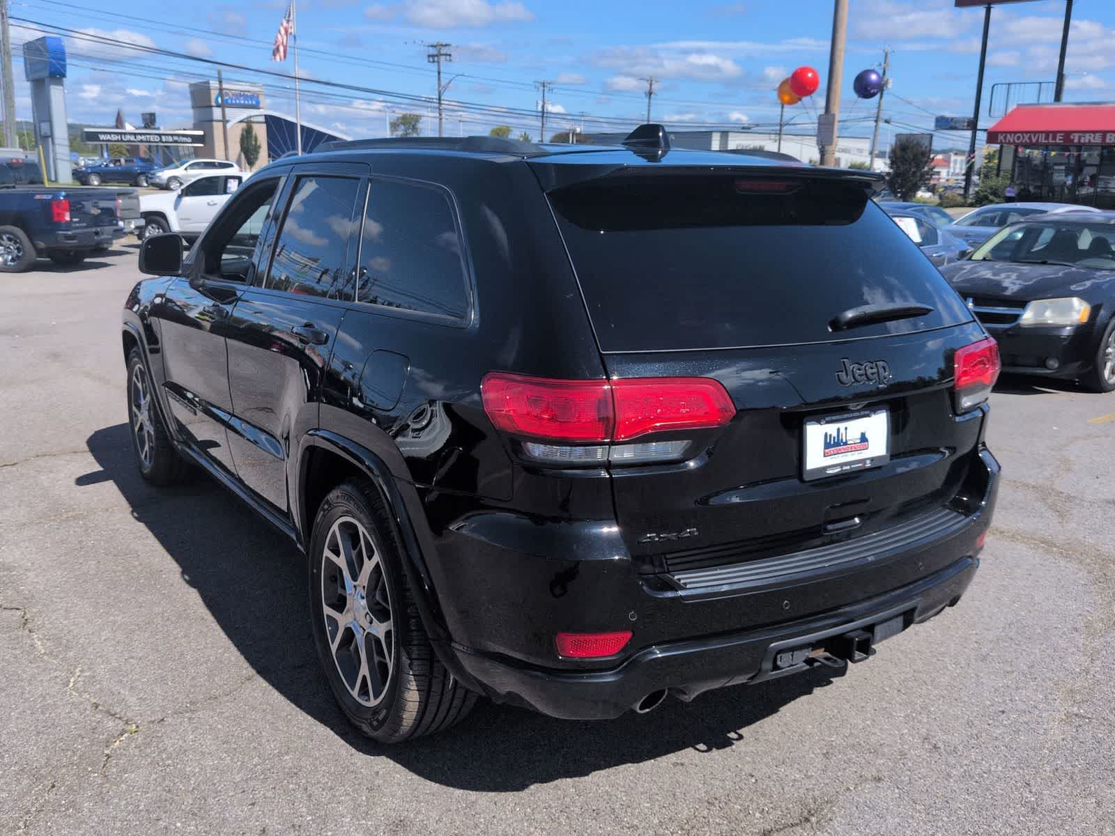 Thumbnail: 2020 Jeep Grand Cherokee - 6