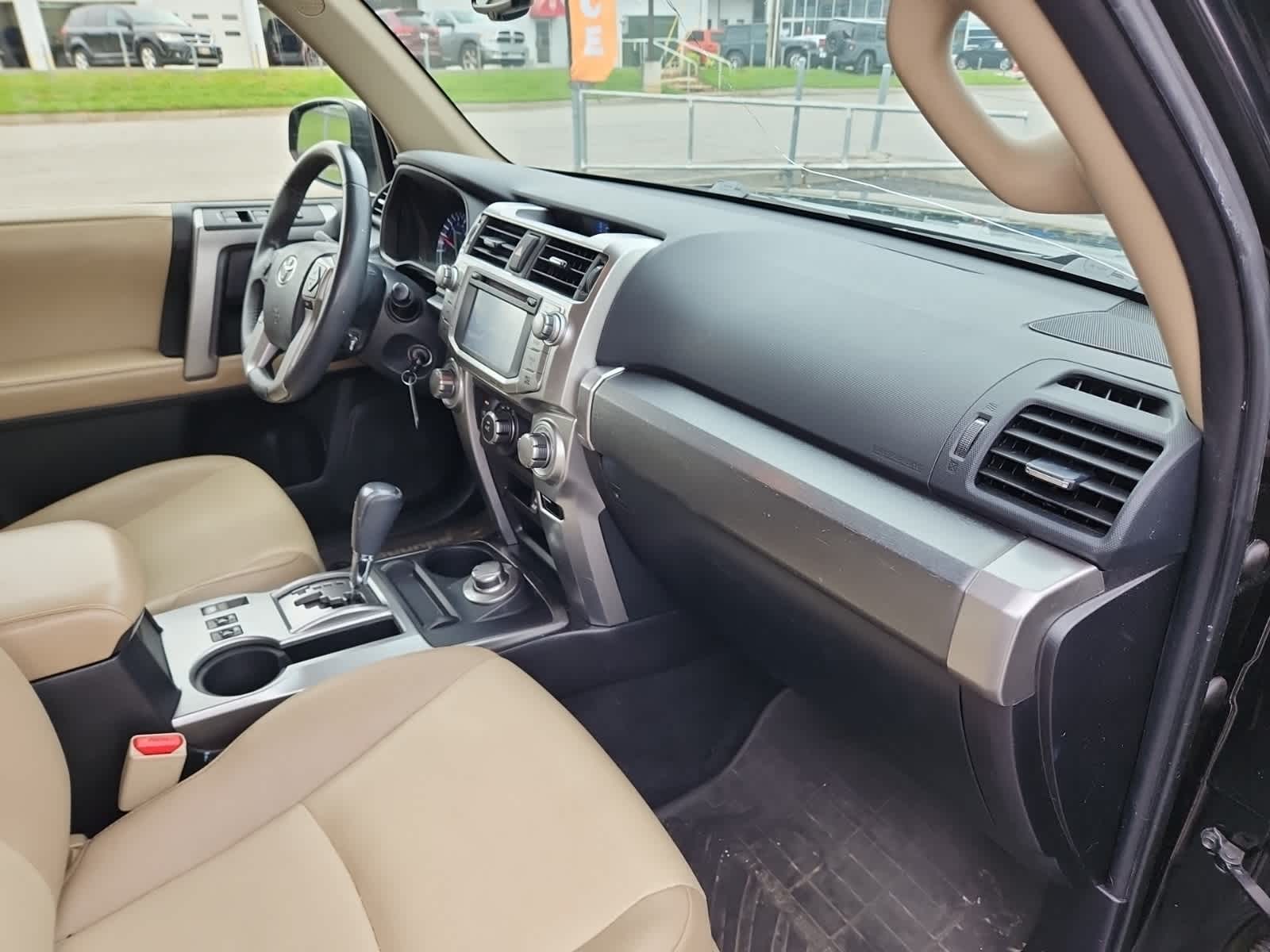 2016 Toyota 4Runner SR5 17