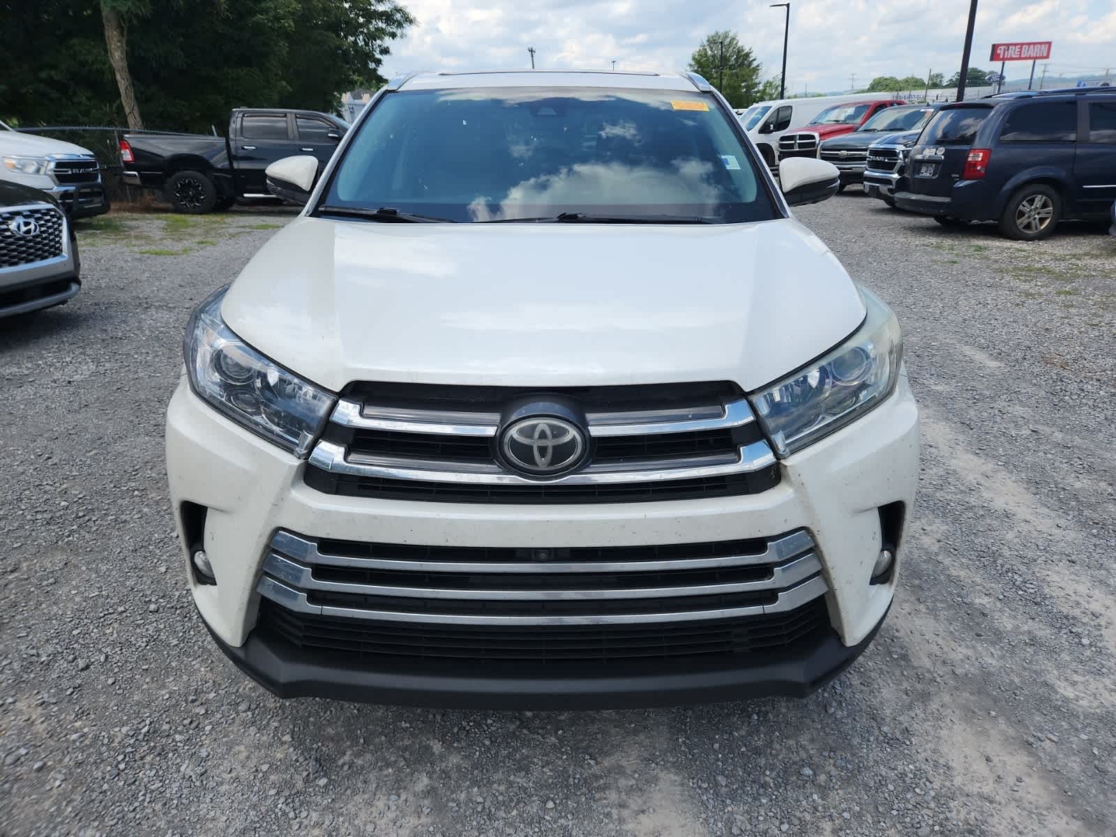 Thumbnail: 2017 Toyota Highlander - 8