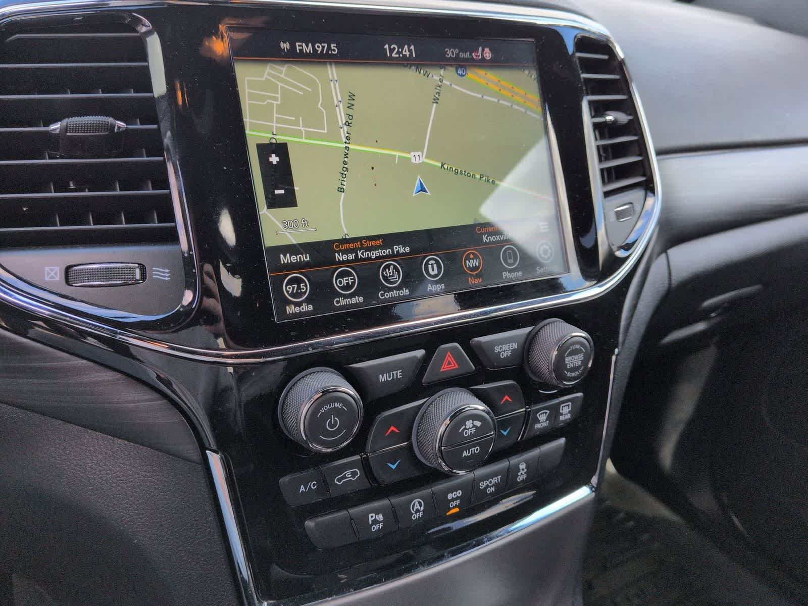 Thumbnail: 2021 Jeep Grand Cherokee - 23