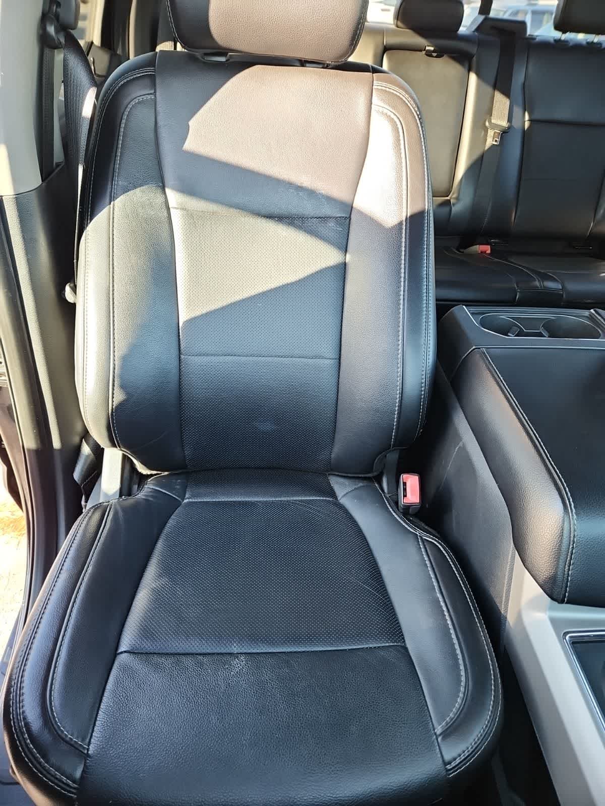 Thumbnail: 2019 Ford Econoline - 18