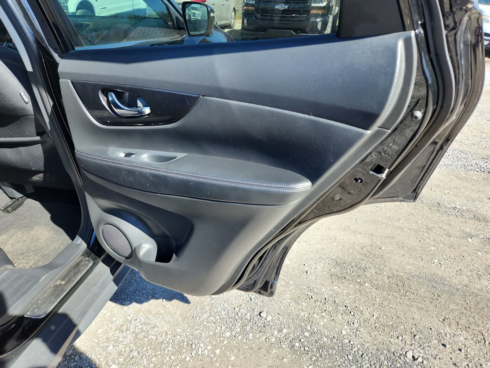 Thumbnail: 2018 Nissan Rogue - 24