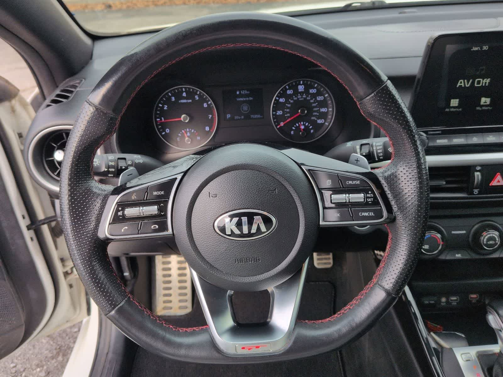 Thumbnail: 2020 Kia Forte - 21