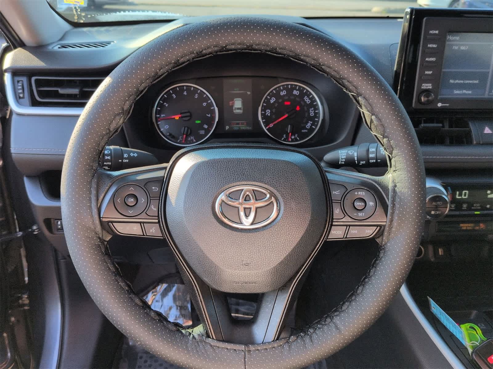 Thumbnail: 2021 Toyota RAV4 - 22