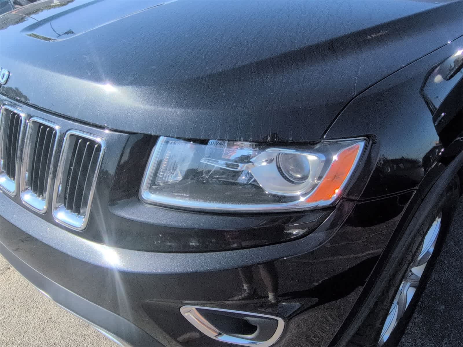 Thumbnail: 2015 Jeep Grand Cherokee - 11