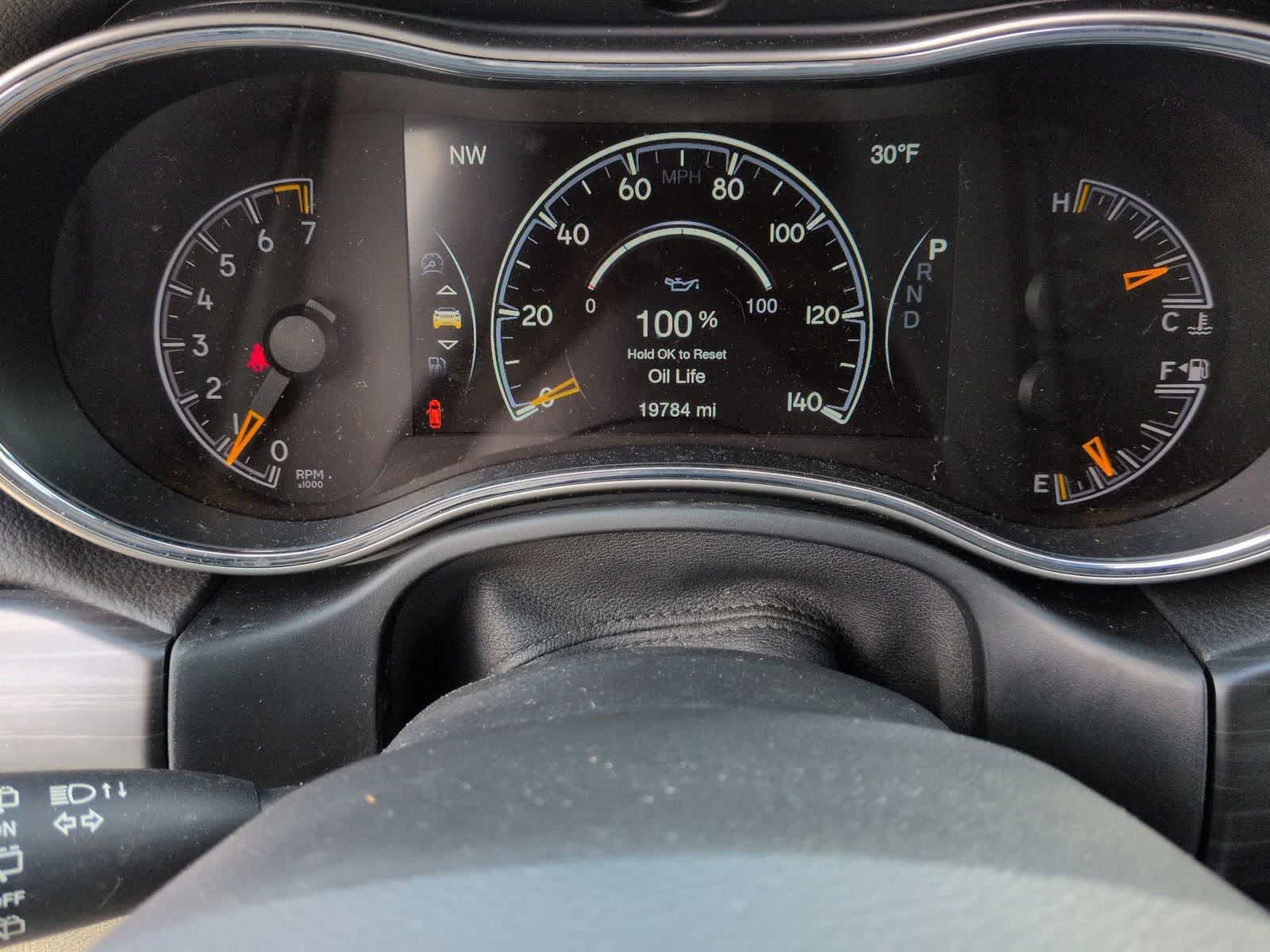 Thumbnail: 2021 Jeep Grand Cherokee - 28