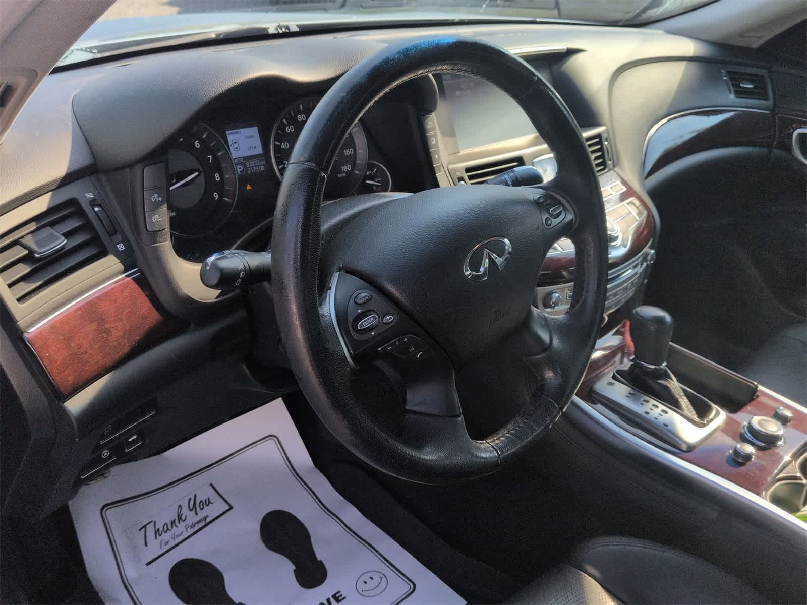 Thumbnail: 2017 INFINITI Q70 - 10