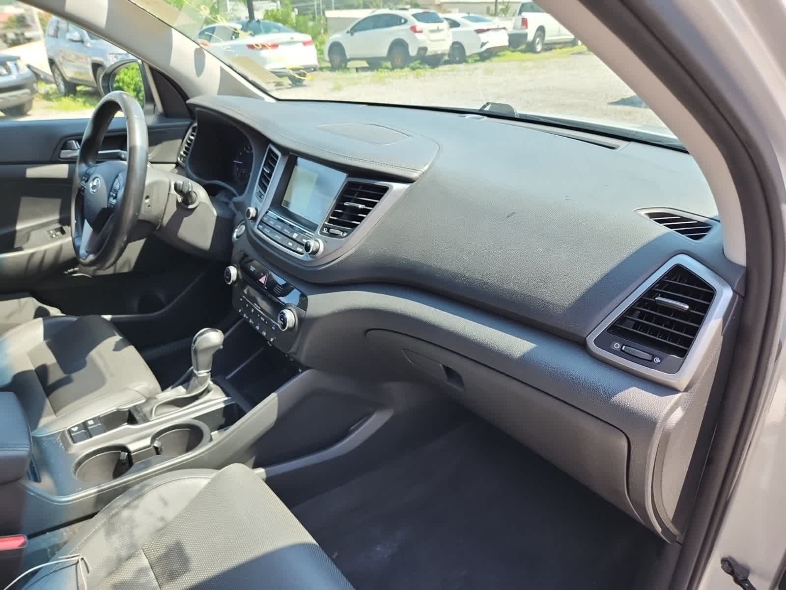 Thumbnail: 2017 Hyundai Tucson - 17
