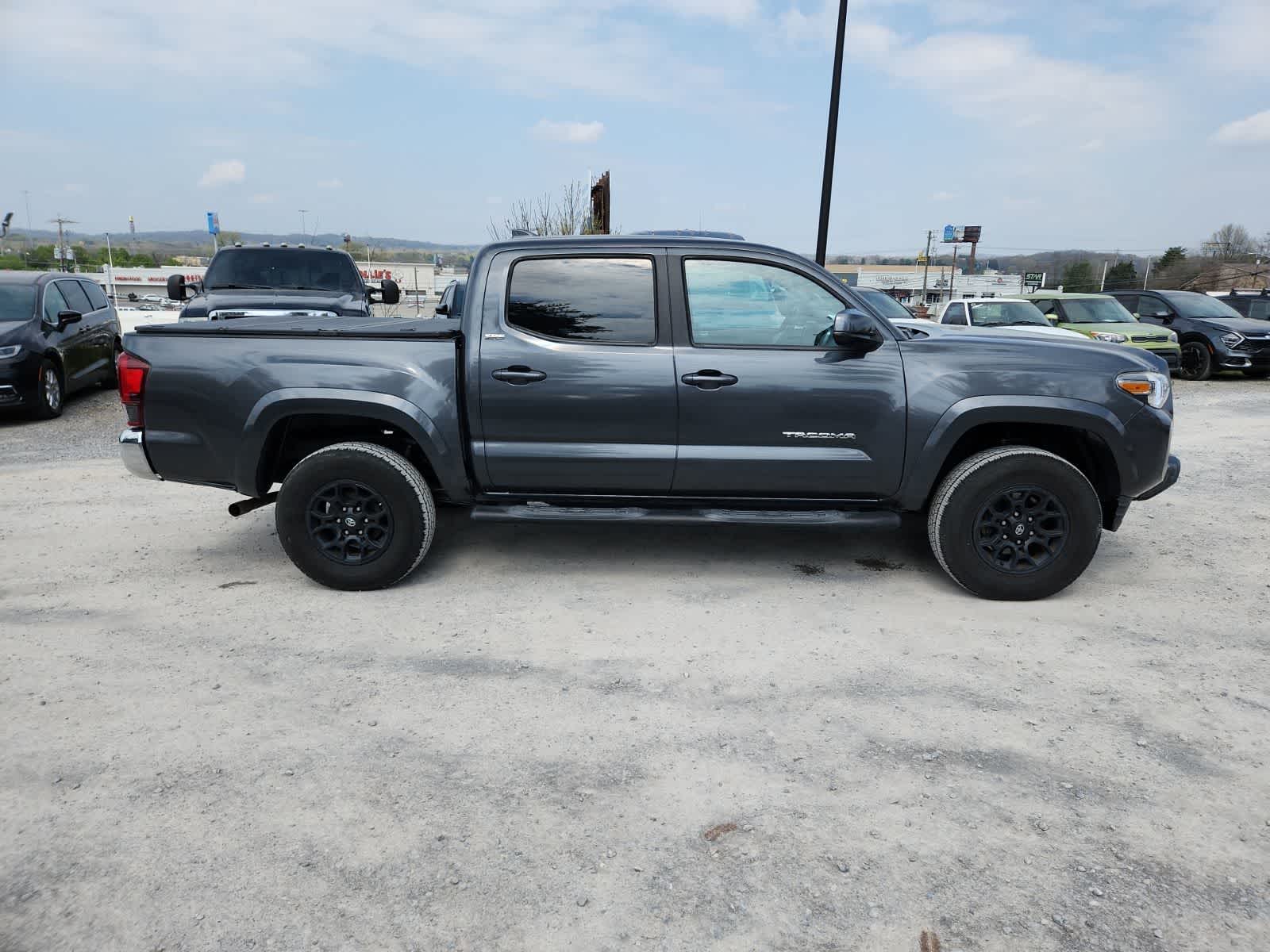 Thumbnail: 2019 Toyota Tacoma - 7