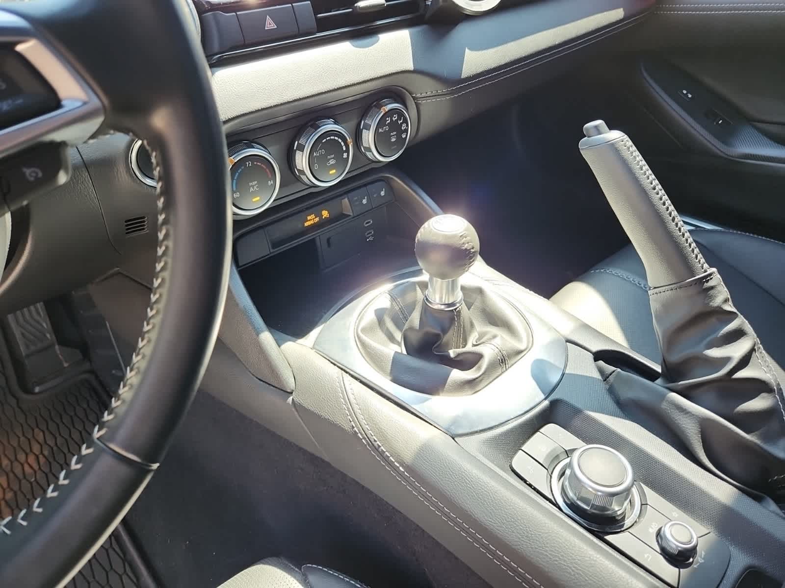 Thumbnail: 2024 Mazda MX-5 Miata - 11