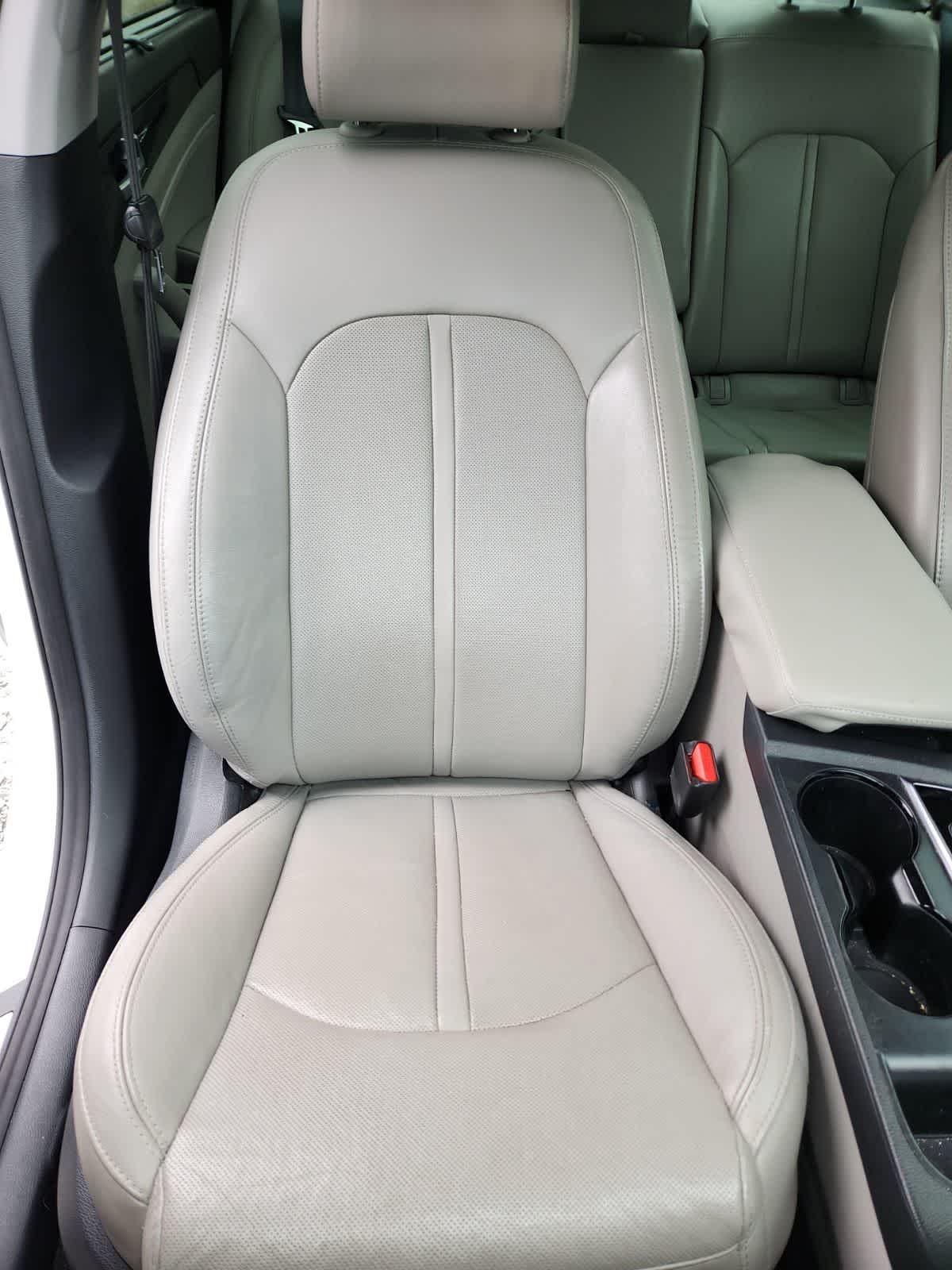 Thumbnail: 2015 Hyundai Sonata - 18