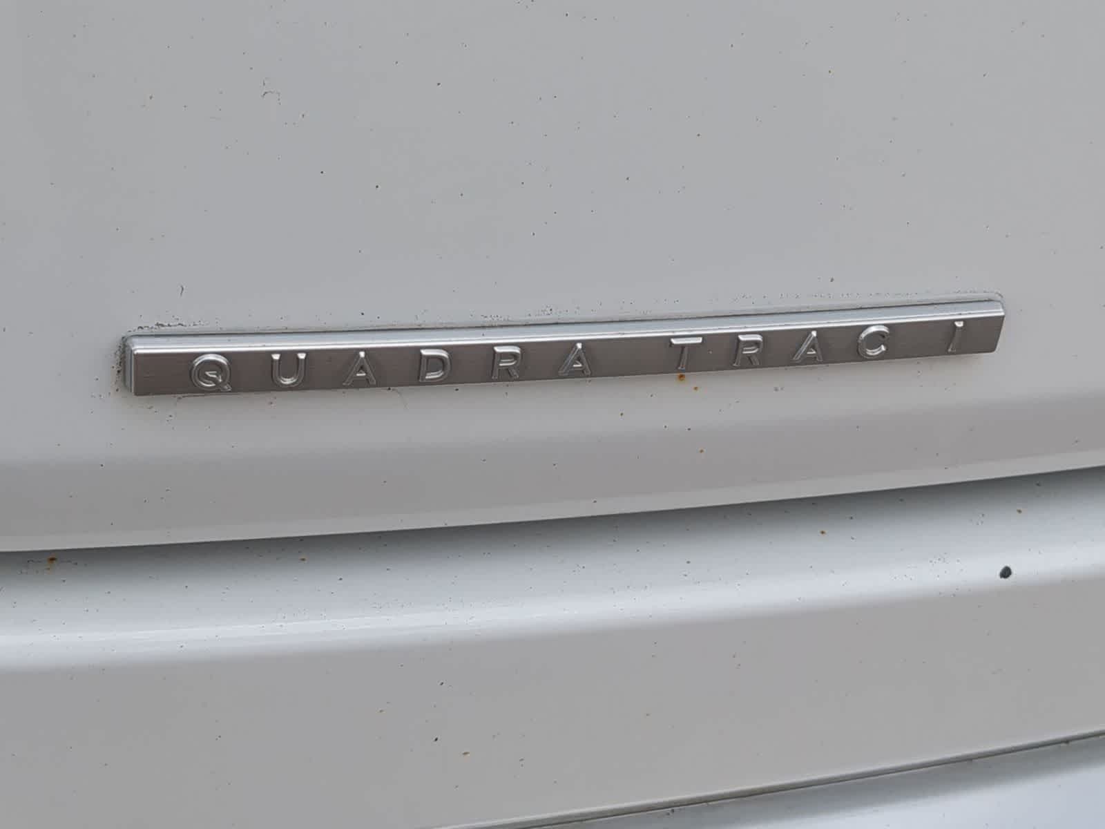 Thumbnail: 2023 Jeep Wagoneer - 13