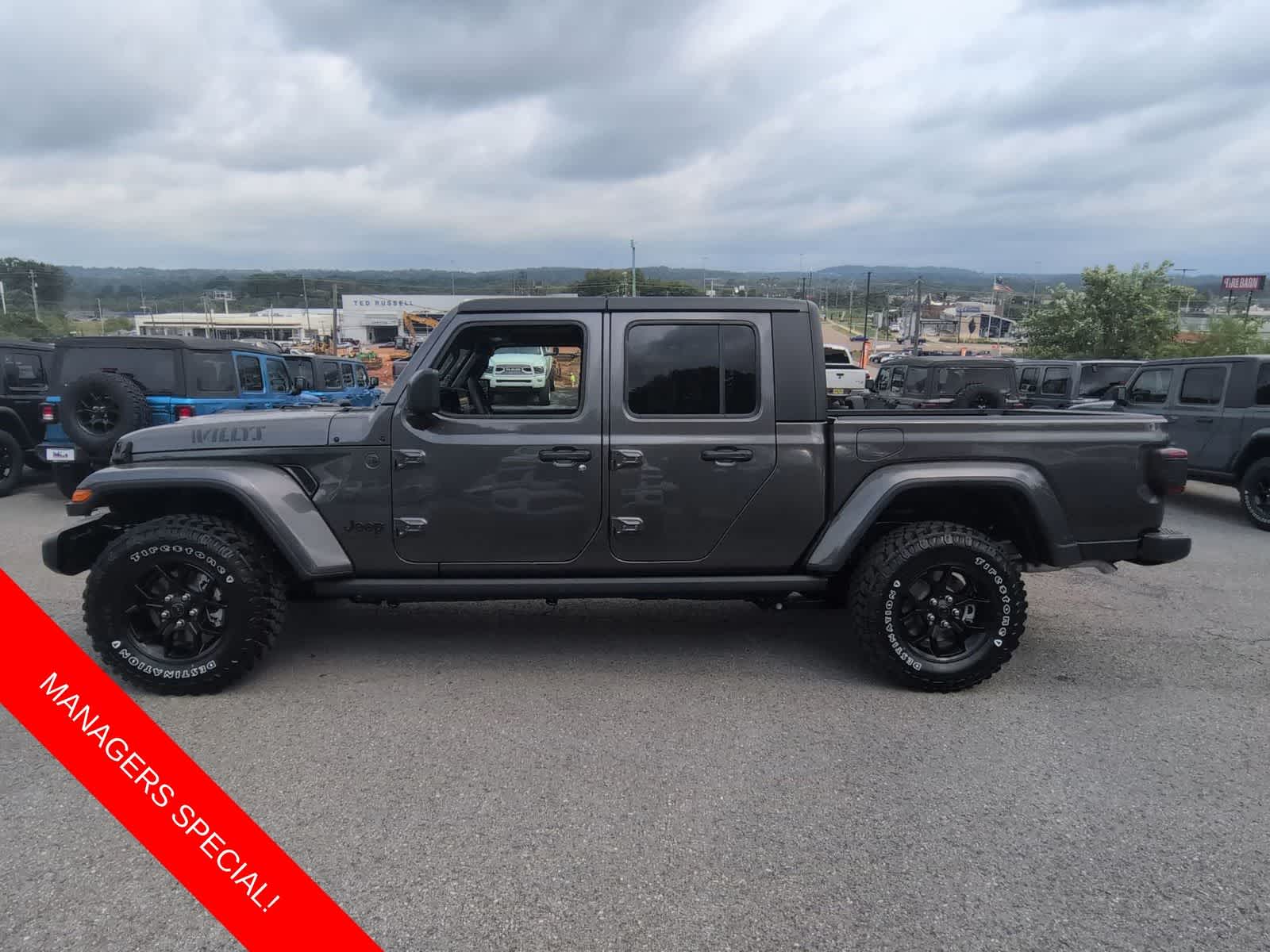 Thumbnail: 2025 Jeep Gladiator - 5
