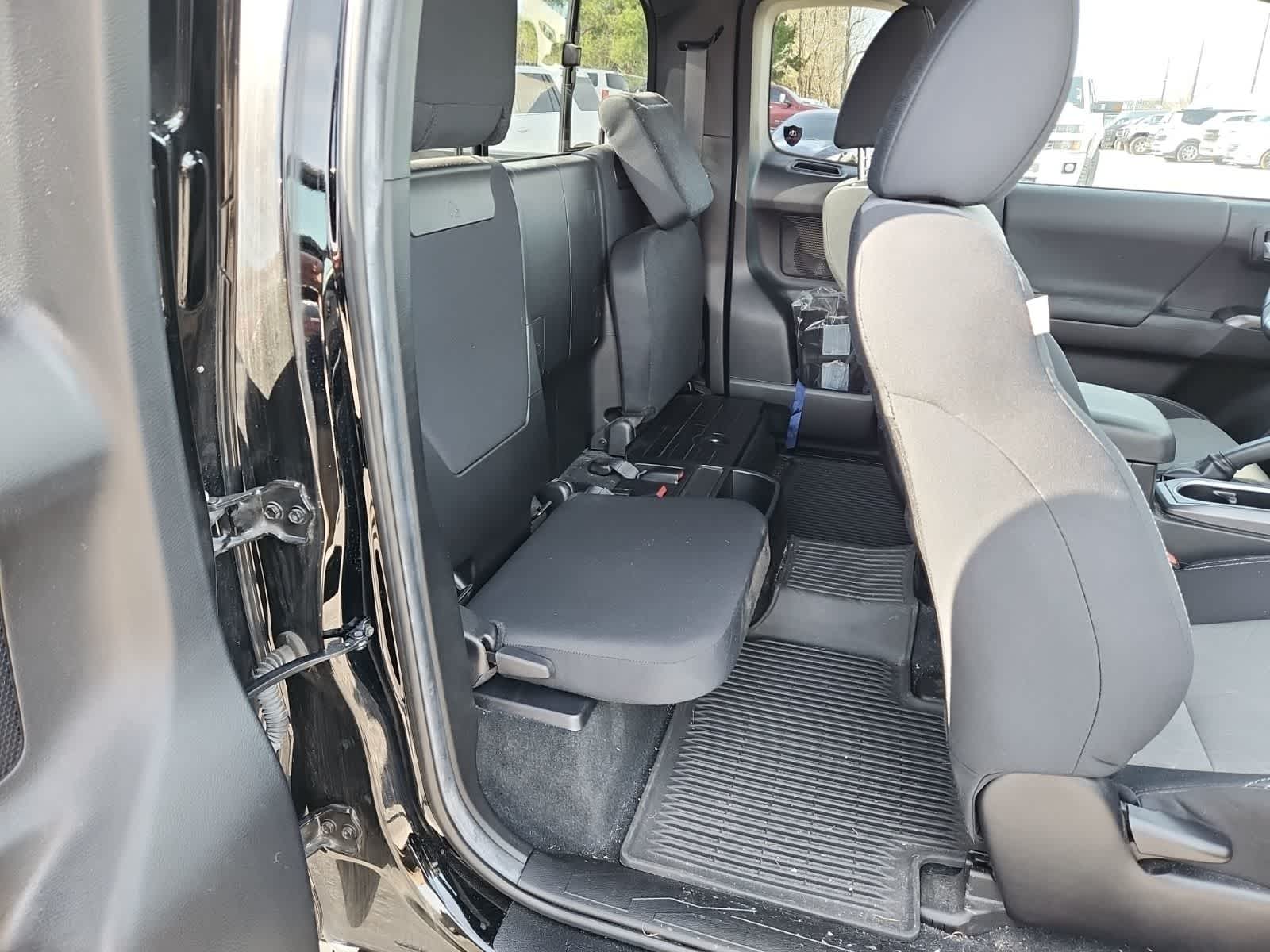 Thumbnail: 2023 Toyota Tacoma - 24