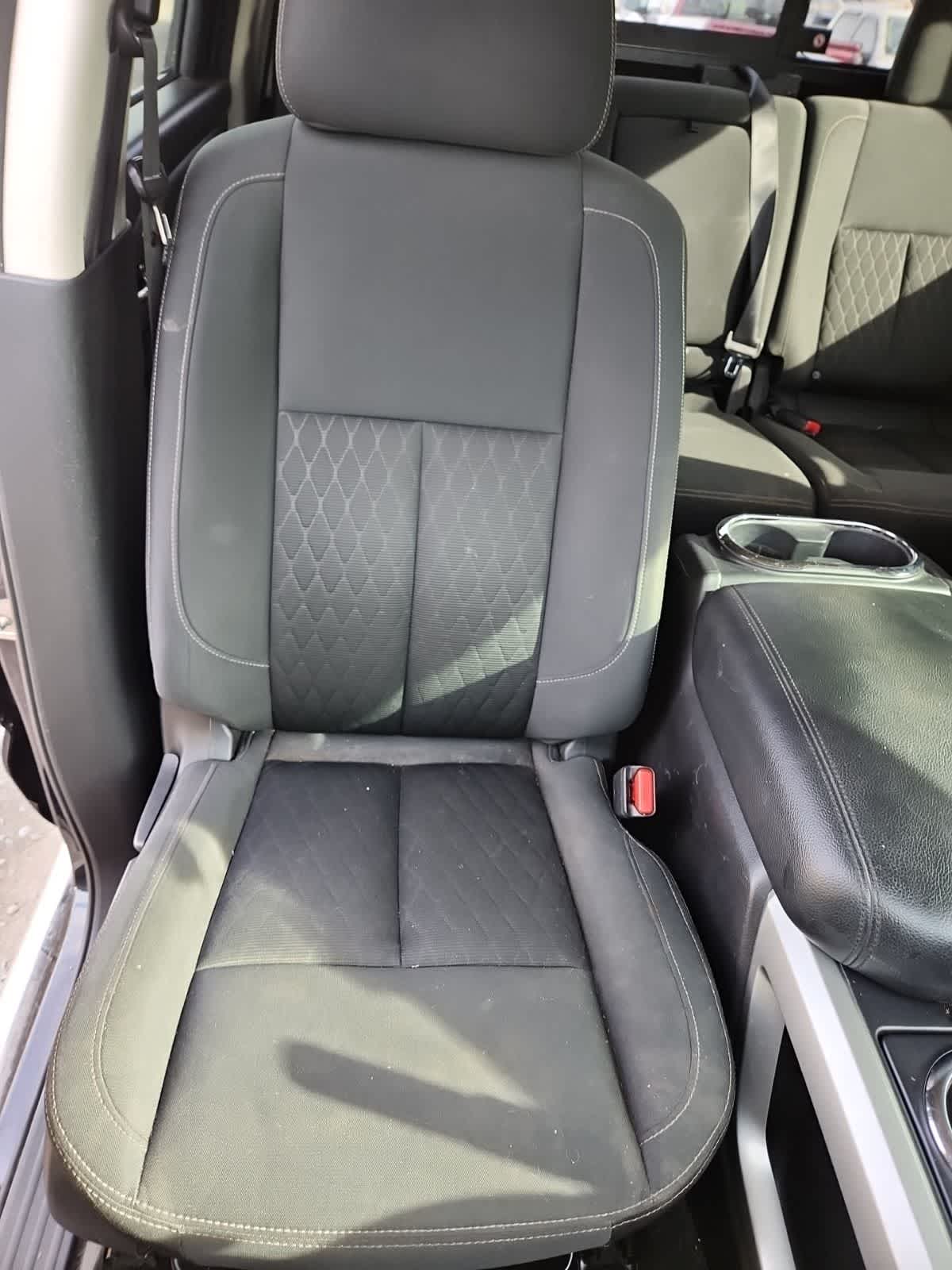 Thumbnail: 2019 Nissan Titan - 18