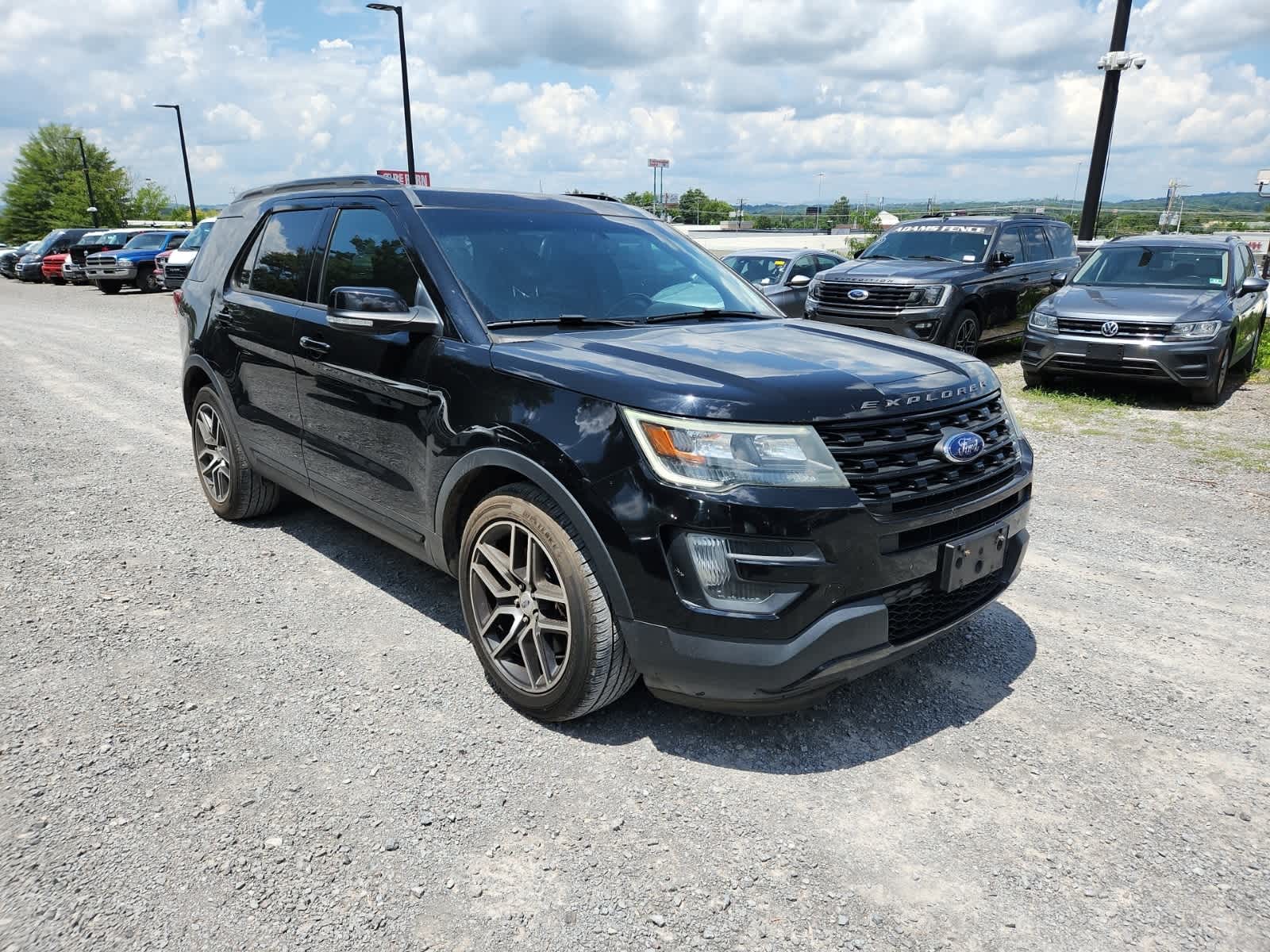 Thumbnail: 2016 Ford Explorer - 7