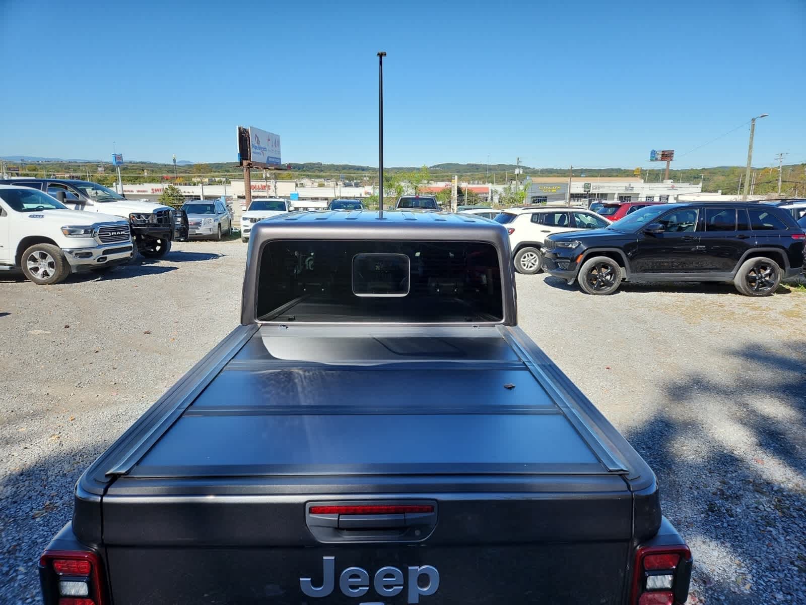 Thumbnail: 2021 Jeep Gladiator - 5