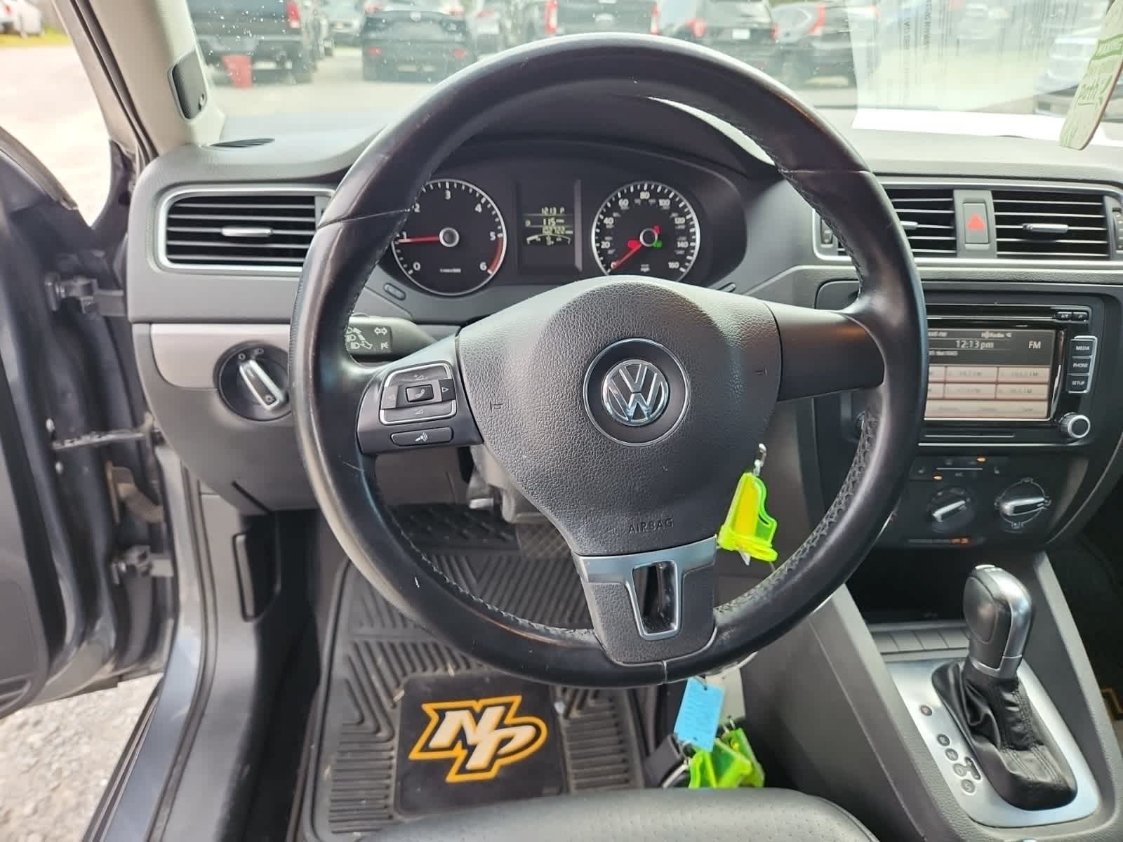 Thumbnail: 2013 Volkswagen Jetta - 13