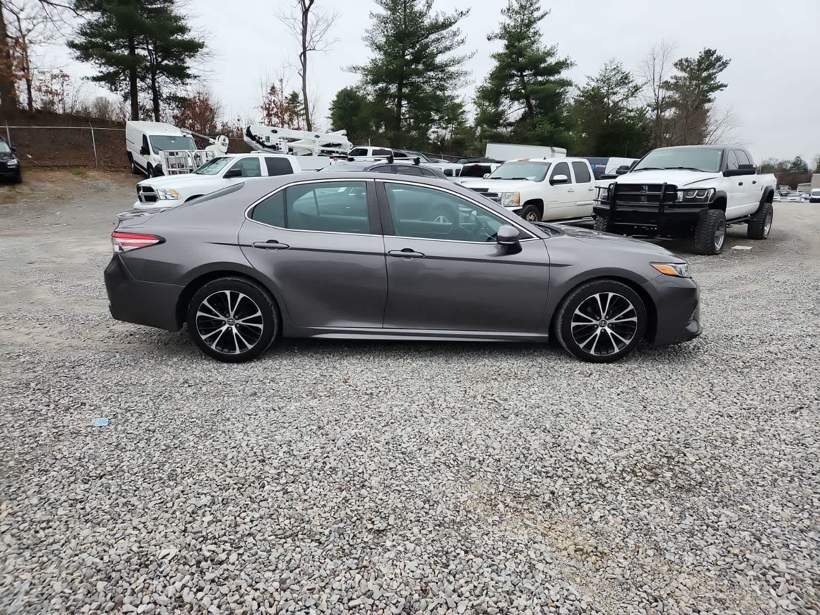 Thumbnail: 2018 Toyota Camry - 6