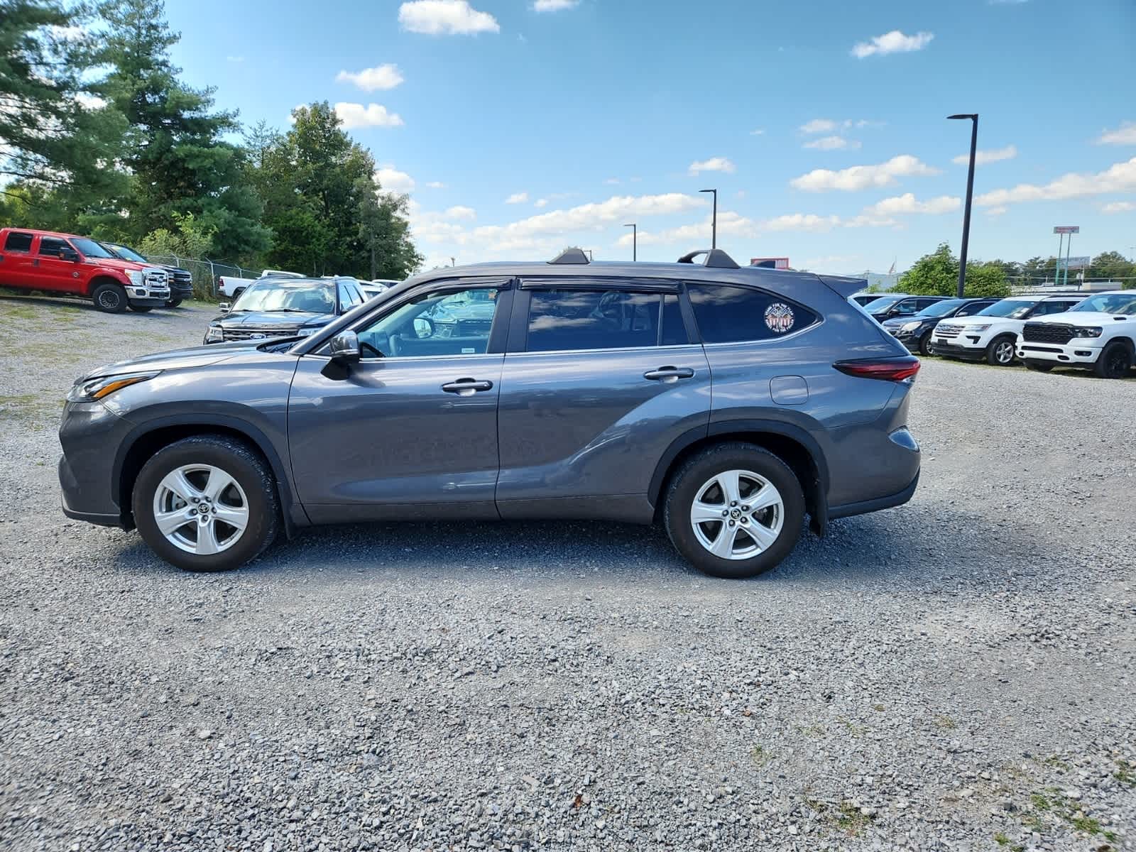 Thumbnail: 2024 Toyota Highlander - 2