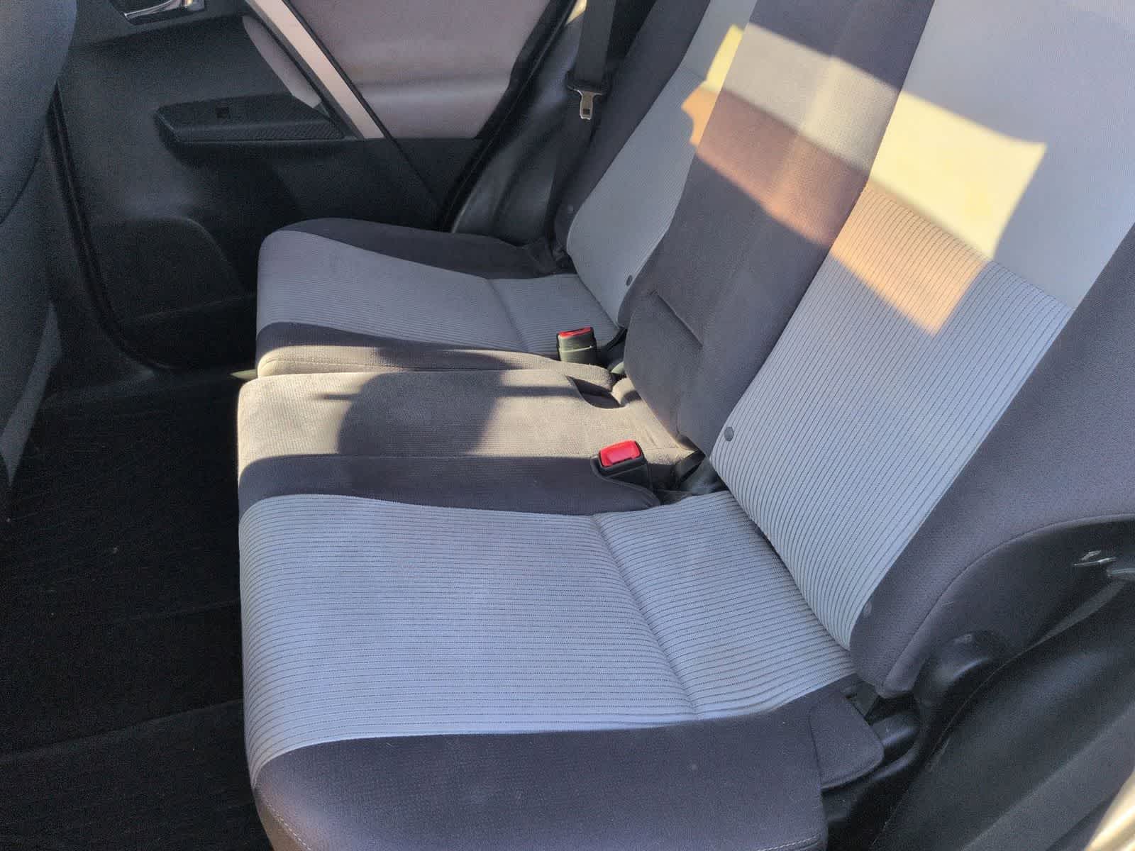 Thumbnail: 2015 Toyota RAV4 - 17