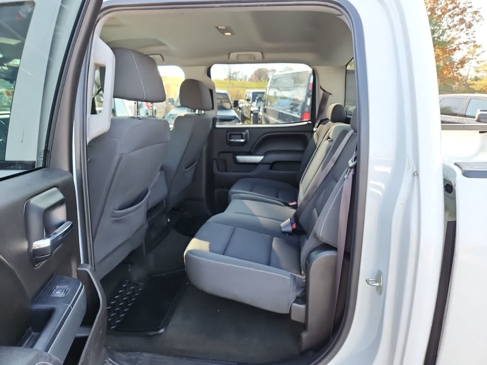 Thumbnail: 2017 Chevrolet Silverado 2500 - 25