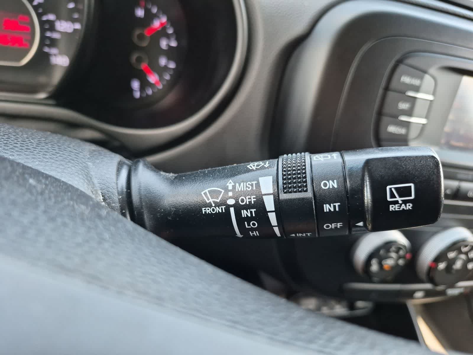 Thumbnail: 2015 Kia Soul - 25
