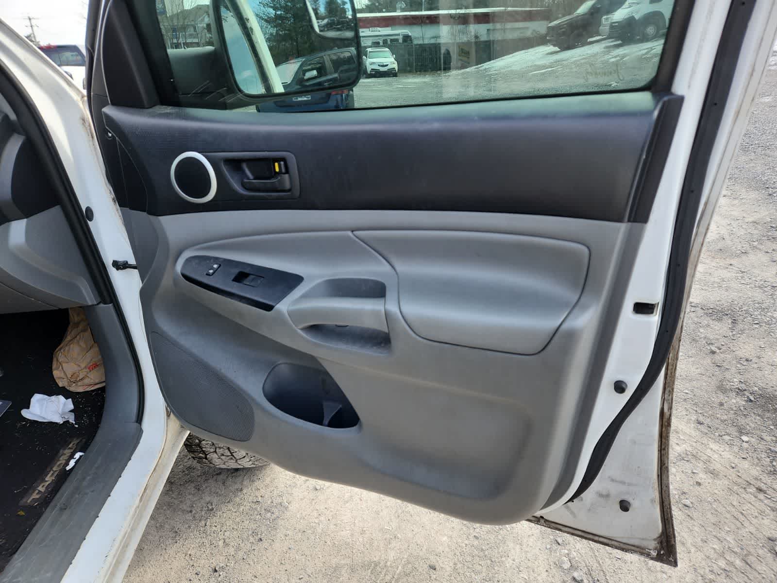 Thumbnail: 2012 Toyota Tacoma - 22